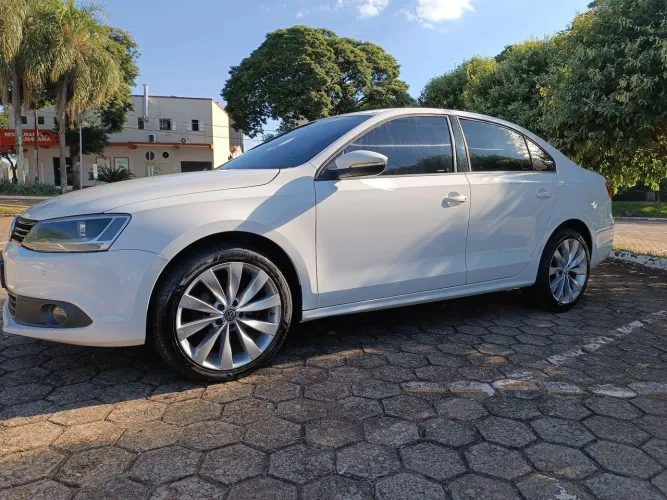 Volkswagen Jetta Comfortline 2.0 T.flex 8V 4P Tipt. 2012