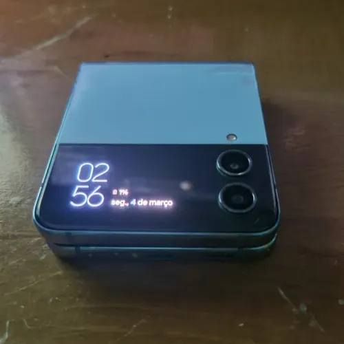 Galaxy Z Flip 4