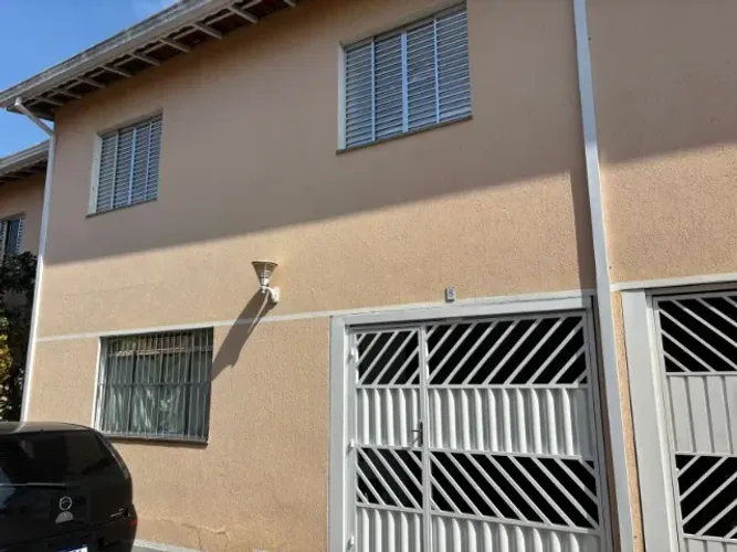 Casa 3 Dormitórios | 1 Suíte | 2 Banheiros + Lavabo | 1 Vaga | Portão Privativo