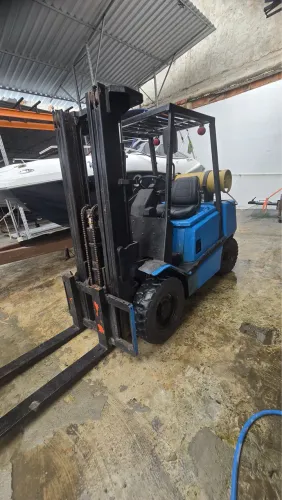 Empilhadeira Yale a Gás - Motor Mazda
