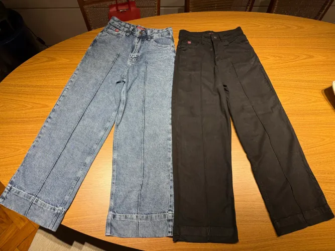 2 calças jeans da loja Opção