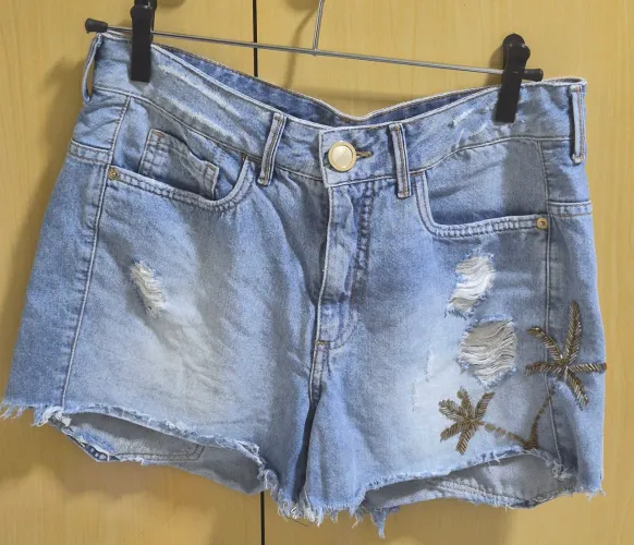 Shorts jeans tamanho 40