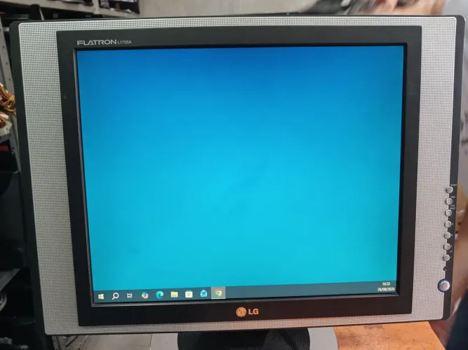 Monitor LG Flatron l173SA