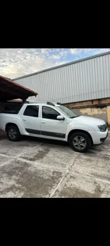 Renault Duster Oroch Dyna. 2.0 Hi-flex 16V Mec. 2016