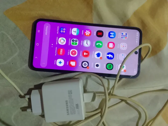 Samsung a35 5g 256gb 8 de ram vai carregador turbo samsung