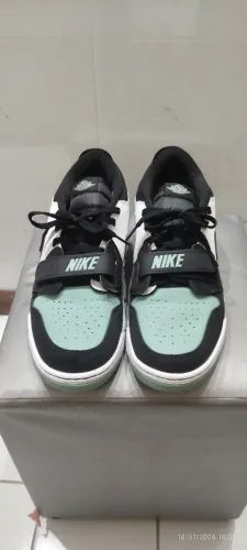 tênis Nike Air Jordan Legacy 312