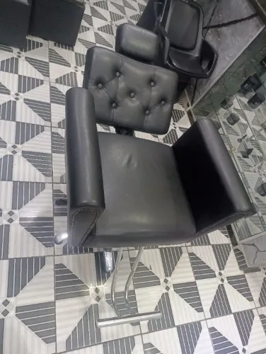 2 Cadeiras Barbearia reclinável