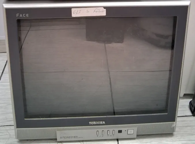 Tv toshiba face 21"