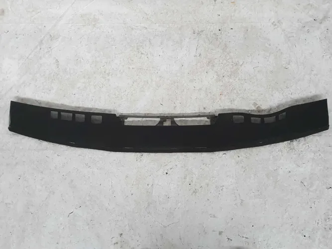 Acabamento Tela Som Painel Audi A8 D3 2003 A 2009 Detalhe Preto