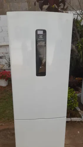 Geladeira Electrolux ib6 inverse 400 litros ( Nova de mostruário)
