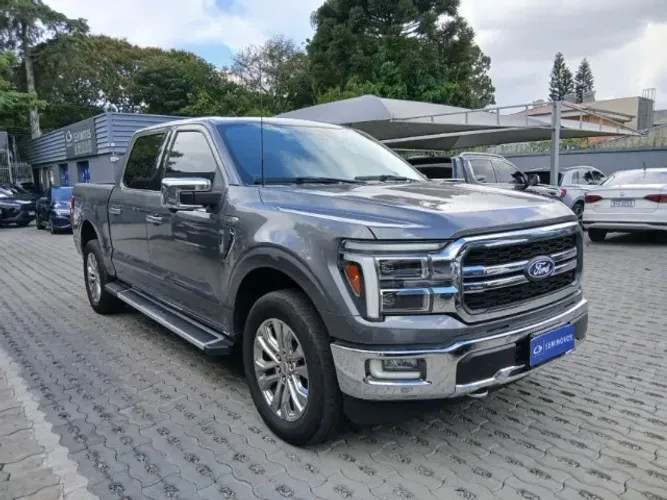 Ford F-150 Lariat 4X4 5.0 V8 2024
