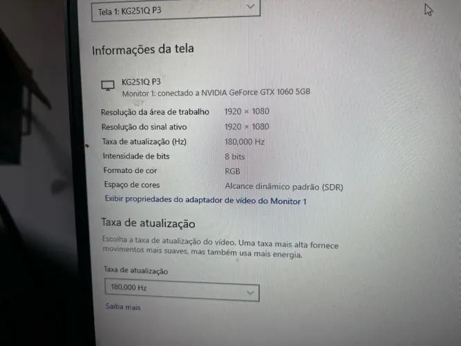 Monitor com braço articulado 180hz