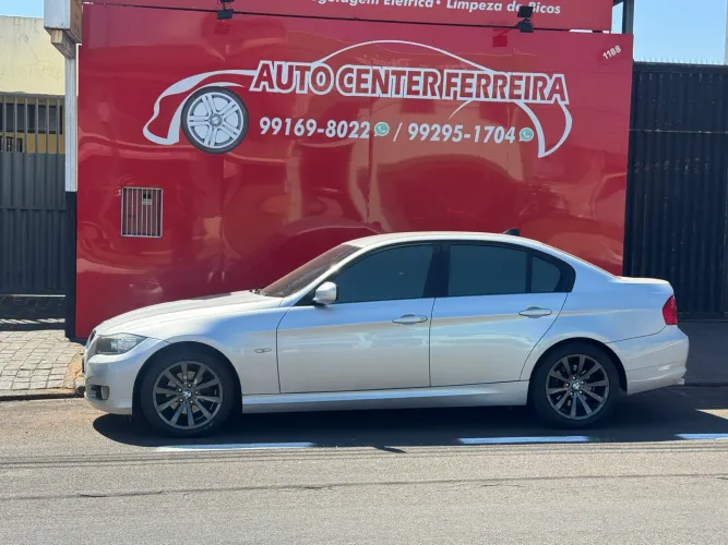 BMW 320I A 2011