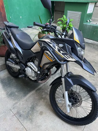 Honda XRE 300 2023 - Excelente Estado | 41.000 km