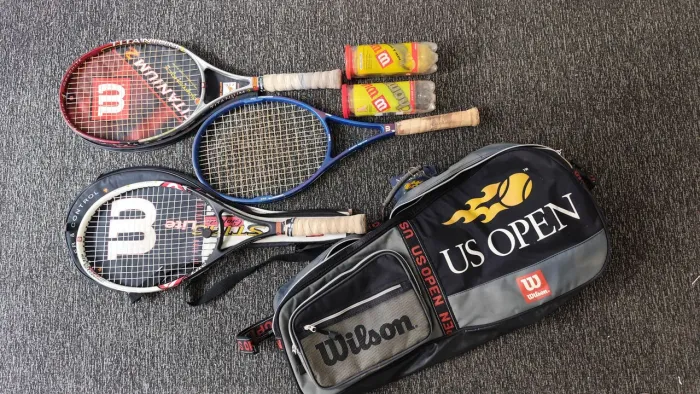 Rsqueteira Wilson US OPEN + 3 Raquetes Wilson