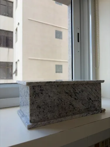 Urna de granito