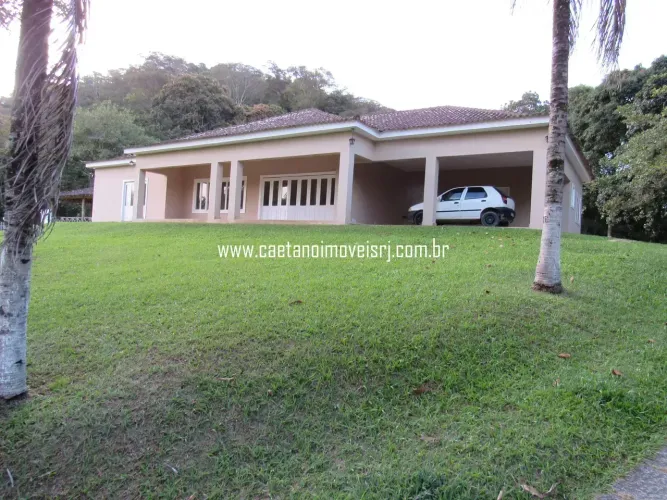 Sítio Imponente C/ 10.000m2 e Localização Nobre - Oportunidade