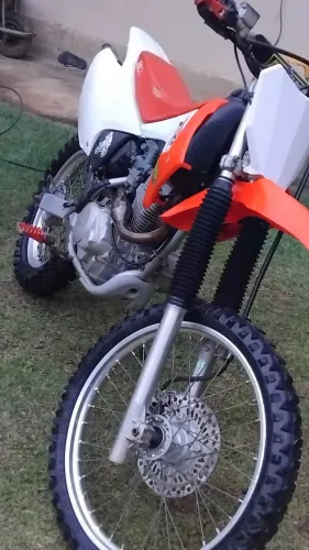 CRF 230 F 2011