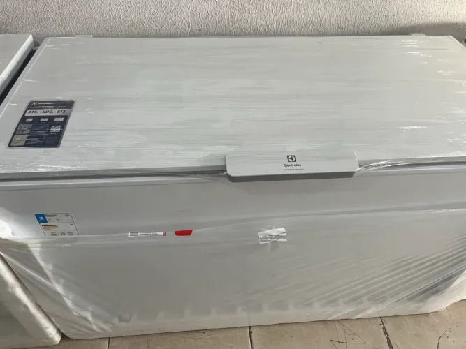 Freezer Electrolux tampa única 513 litros novo