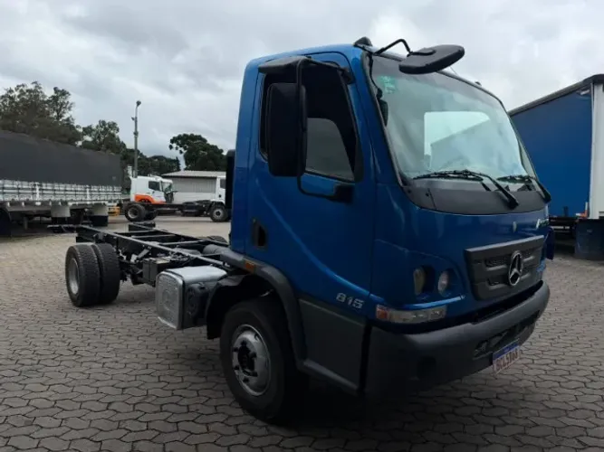 Mercedes Accelo 815 ano 2018