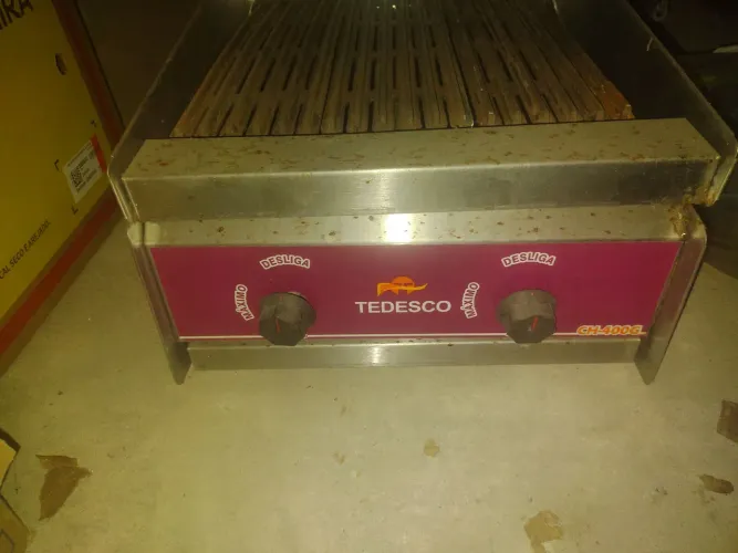 charbroiler dois queimadores a gás
