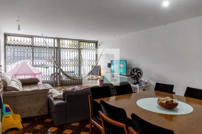 Casa à Venda - Bosque da Saúde, 4 Quartos, 257 m2