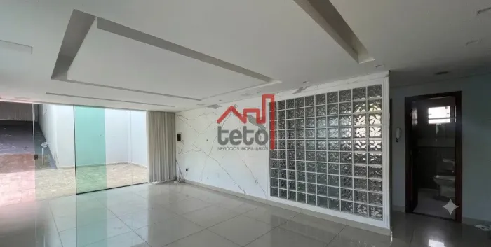 Excelente e espaçosa casa de 03 quartos - Locação - Xangrilá - Contagem