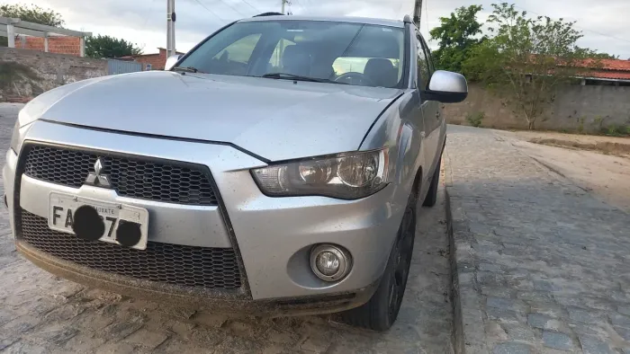 Mitsubishi Outlander 2.0 16V 160cv Aut. 2012