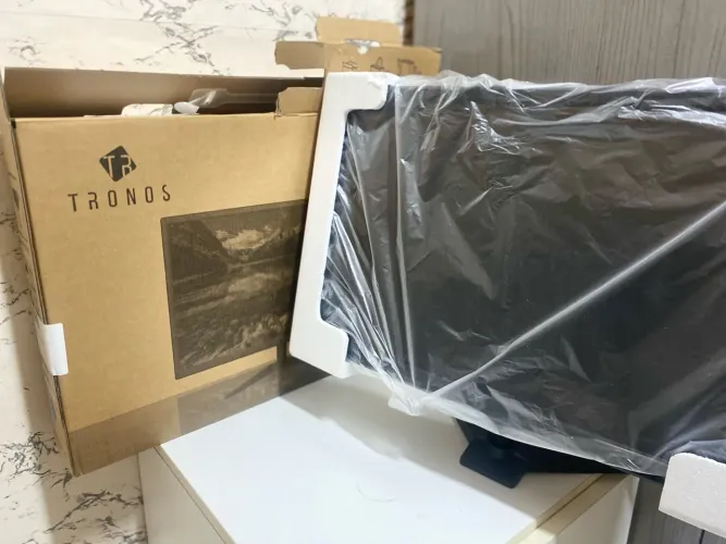 Monitor LED Tronos 19" Widescreen HDMI/VGA (Novo na Caixa / Sem Uso)