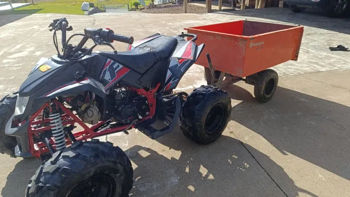 Quadriciclo 125cc com carretinha