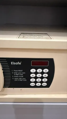 Cofre Elsafe pode ser usado na pilha ou na tomada 