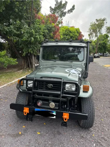 Toyota Band.Jipe Cap.de Aço Chas. Longo Diesel 1999