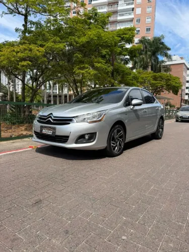 Citroen C4 Lounge Exclusive 1.6 Turbo Flex Aut. 2015