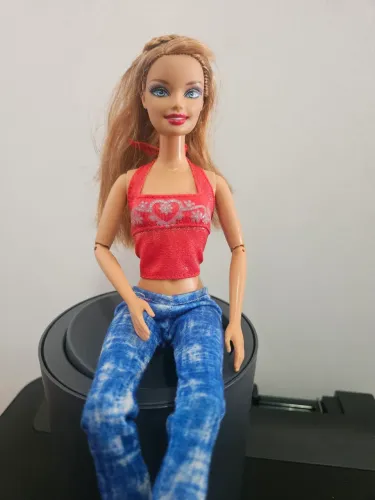 Barbie articulada anos 2000