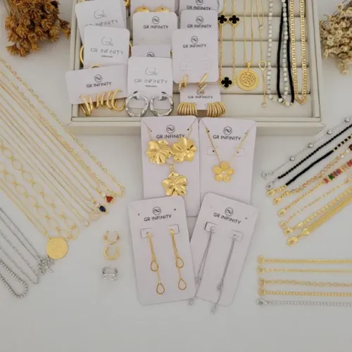 Lote de Semijoias Banhado a Ouro 18K - Kit Master com 52 peças banhados a Ouro 18K 