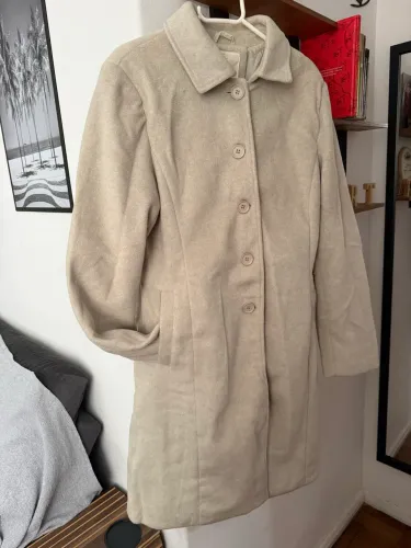 Sobretudo off white / bege claro