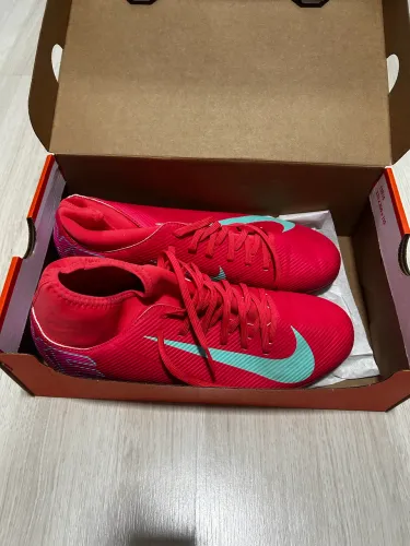 Kit Nike Original - Chuteira + Caneleira