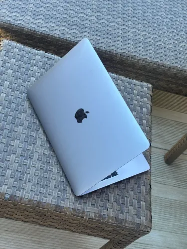 MacBook Pro i5 13 polegadas 