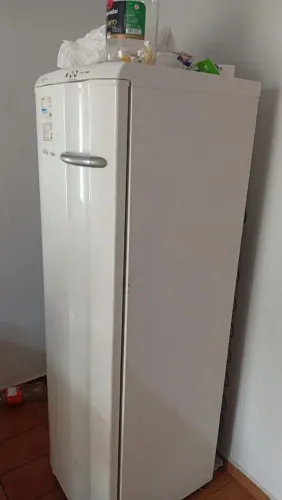 Freezer Eletrolux vertical