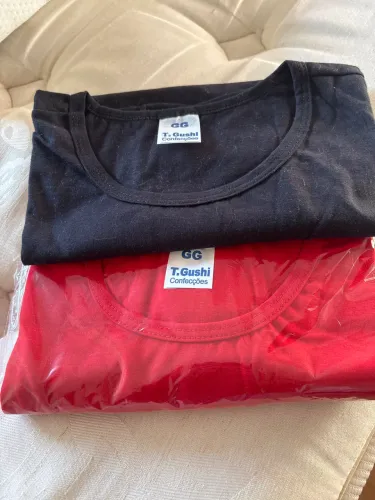 2 camisetas
