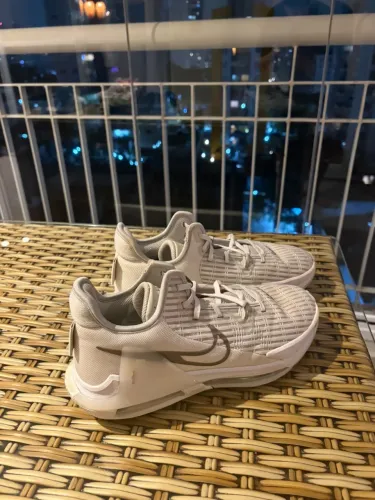 Nike LeBron 17 (Knitposite / Max Air)
