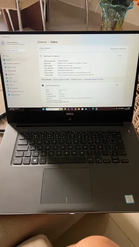 Dell Inspiron 7572 i7-8gen 16gb ram NVIDIA GeForce MX150