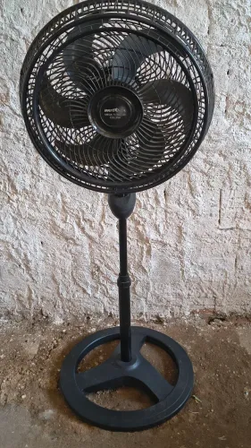 Vendo ventilador britania 40cm turbo de coluna