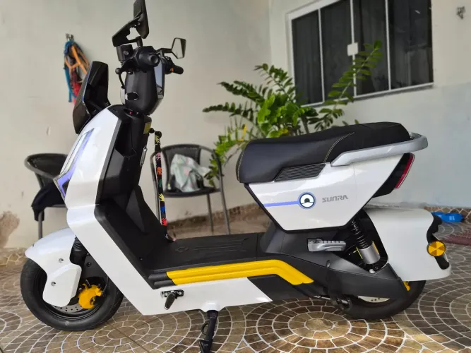 Moto elétrica Akasha 1000w com um mês de uso