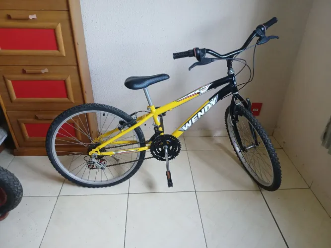 Bicicleta Wendy [Aro 24 ou Aro 26] Masculina - 18 Marchas (Ótimo Estado!)