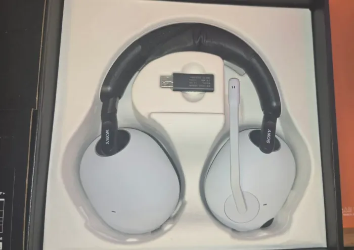 Headset Sony Inzone H9 - com avarias