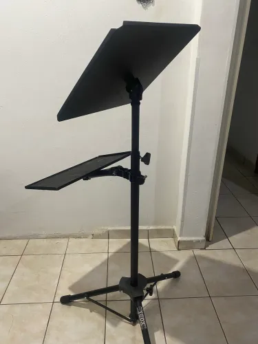 PRA VENDER!! SUPORTE PEDESTAL TRIPÉ PARA PROJETOR E NOTEBOOK
