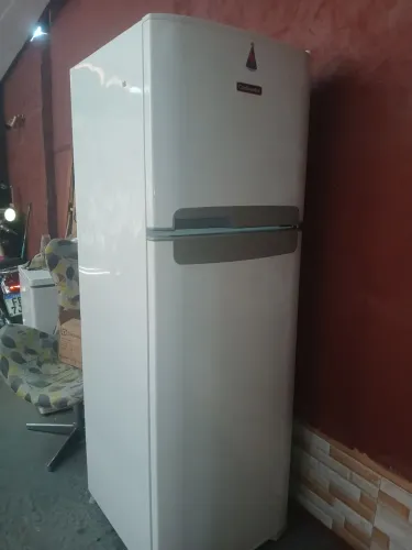 Geladeira continental Electrolux 