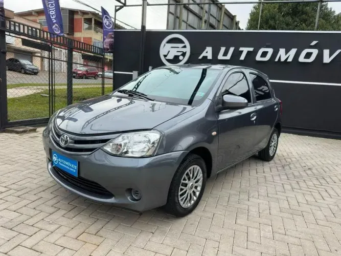 Toyota Etios X 1.3 Flex 16V 5P Mec. 2016