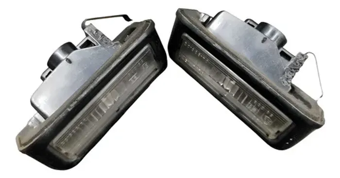 Par Lanterna Luz Placa Traseiro Doblo Fiorino 2001 A 2019